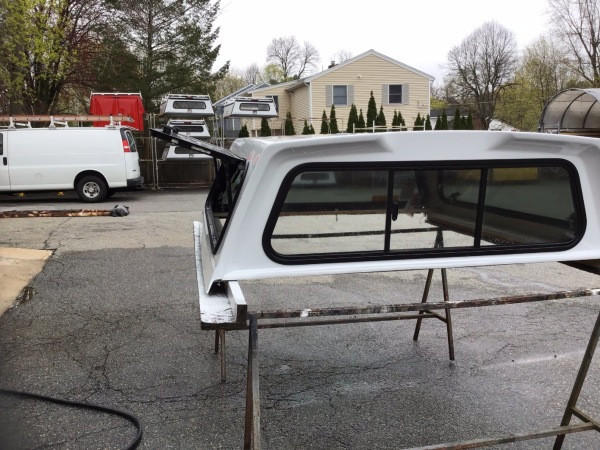 Ranch Sierra for 2021 - 2025 Ford F-150 in YZ white with Side opening glass doors