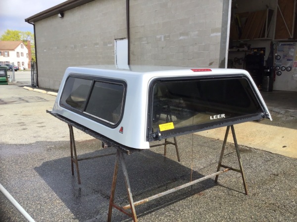 USED CHEVROLET SILVERADO 1500 2014-2018 5.8' IN SILVER